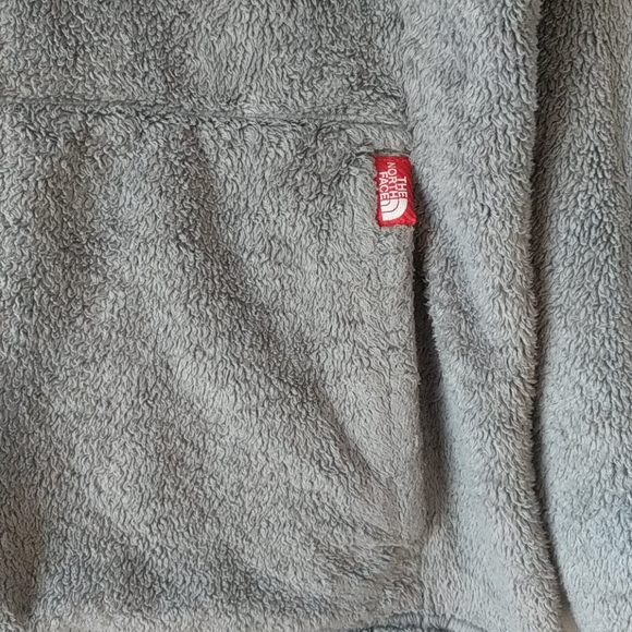 The North Face plush fleece - Picture 2 of 6